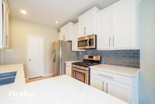 Foto del edificio - 5510 Glenfield Spring Ln