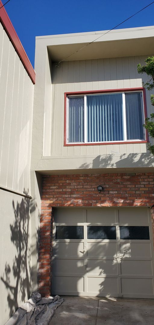 Foto del edificio - Beautifully Renovated Vintage  2 bedroom 2...