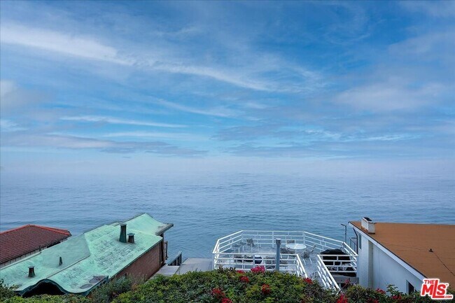 Foto del edificio - 1500 Miramar Bch