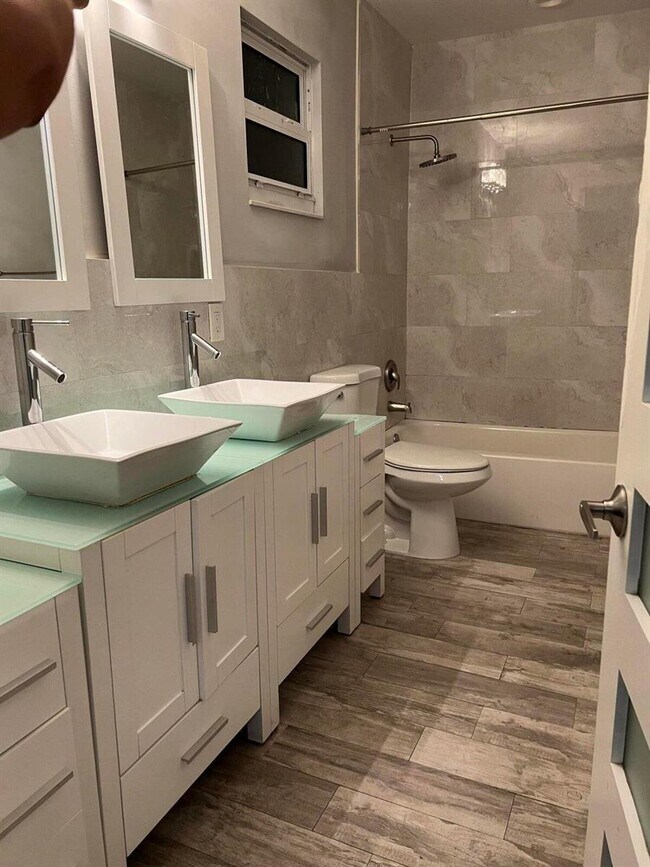 Foto del edificio - 817 S L St