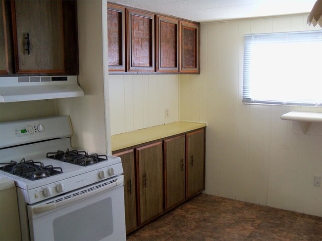 Building Photo - 2226 Bench Blvd1