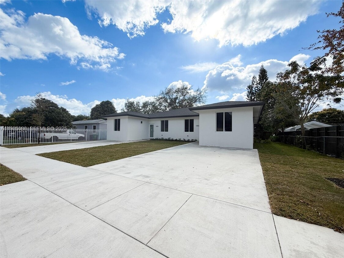 Foto del edificio - 1866 NW 91st St