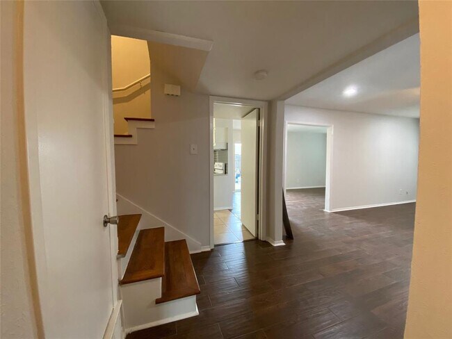 Building Photo - 3623 Rickshaw Dr
