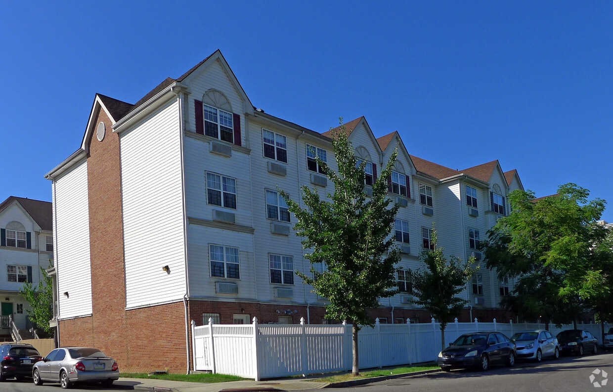 1426 Loring Ave, Brooklyn, NY 11208 Apartments in Brooklyn, NY