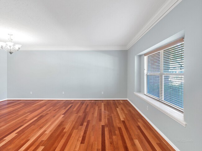 Foto del edificio - 1144 N Kirkwood Rd