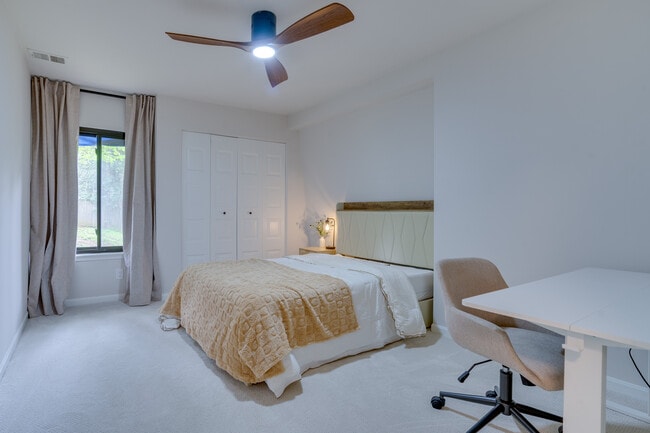 Building Photo - 7917 Schuyler Ct