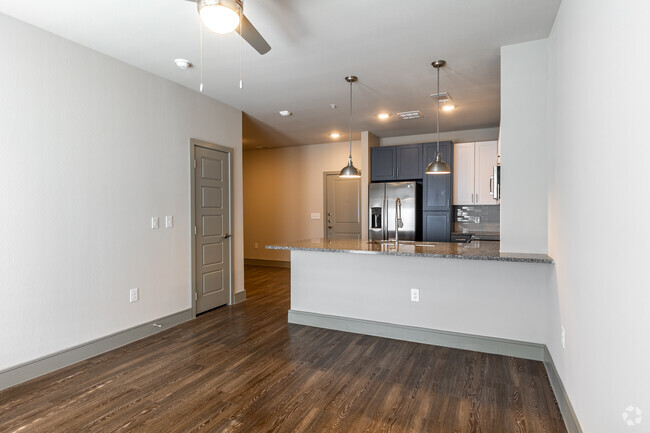 1BR, 1BA - 799SF - Living Room - One90 Main