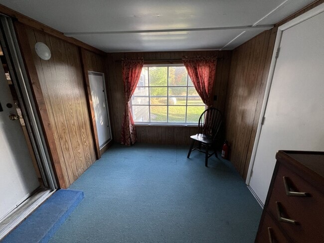 Building Photo - TWO BEDROOM HOME IN WILLIAMSBURG - GREAT L...