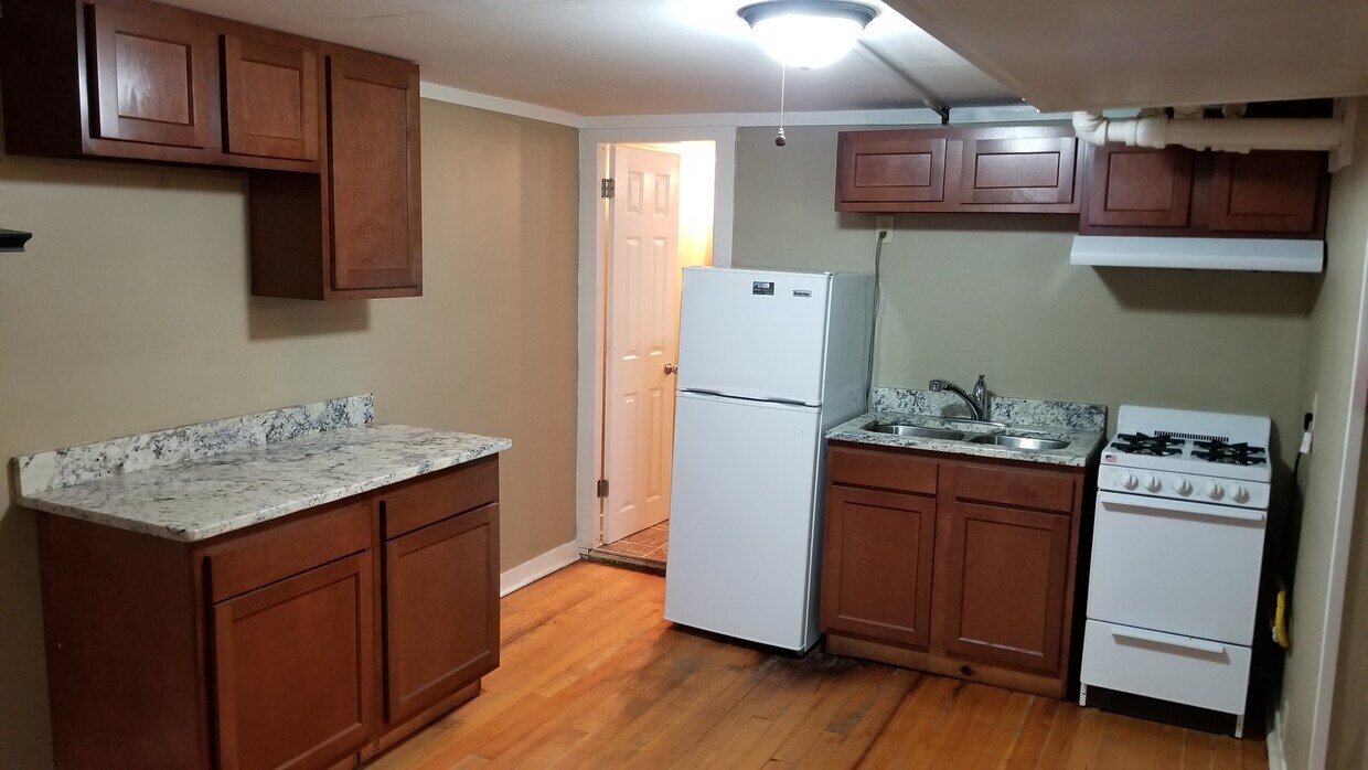 1663 Sherburne Ave Unit 5, Saint Paul, MN 55104 Apartments in Saint