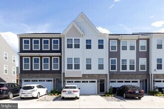 Building Photo - 3912 Applegate Ct