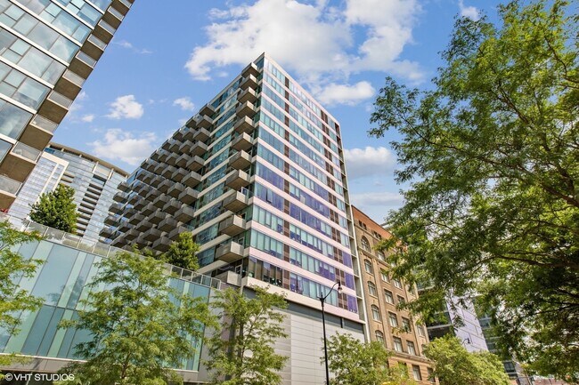 Building Photo - 1345 S Wabash Ave