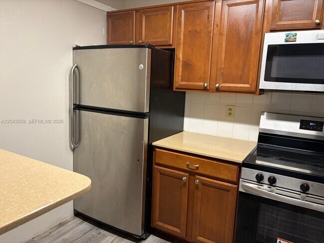 Foto del edificio - 3400 Foxcroft Rd