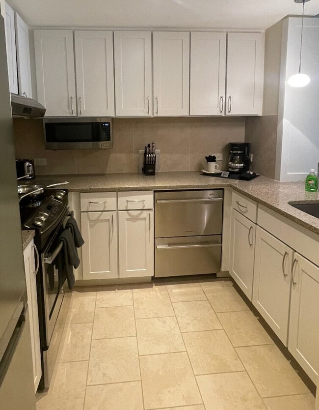 Foto del edificio - 699 E Street Northwest-SI ID1340525P