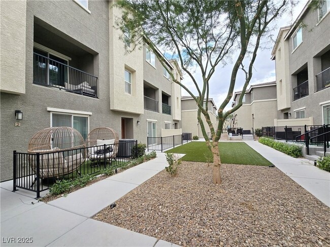 Foto del edificio - 2843 Kona Blue Ln