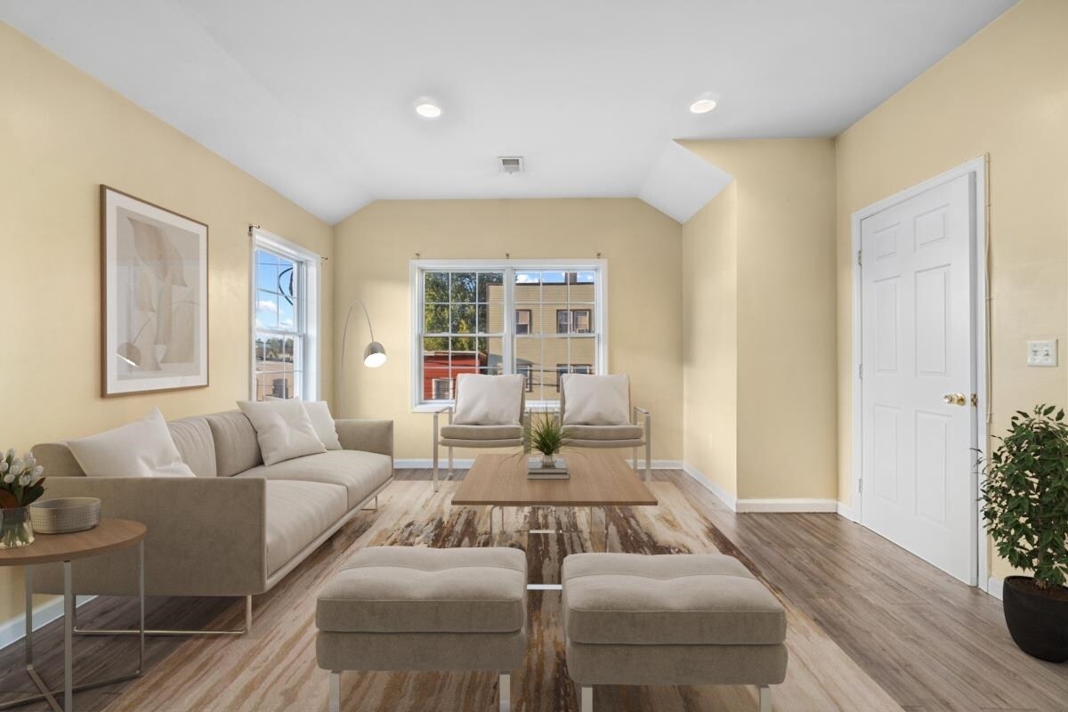 Foto principal - 47 E 17th St