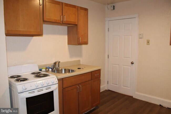 Foto del edificio - 5154-56 Ridge Ave