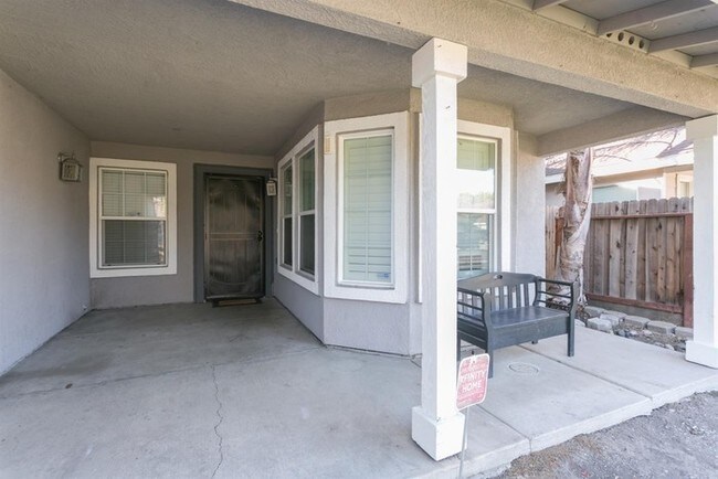 Foto del edificio - 1735 Truckee Ln