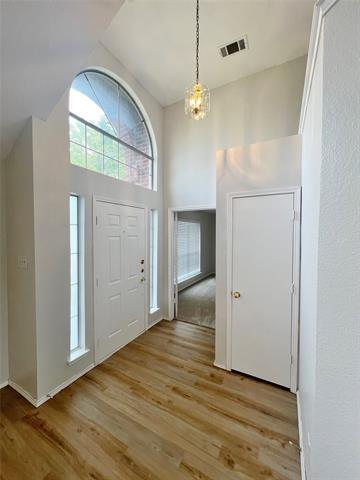 Foto del edificio - 6905 Fairfield Dr