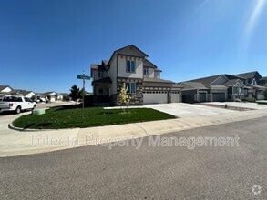 Building Photo - 5403 Vona Dr