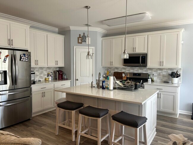 Building Photo - 250 Jefferson St