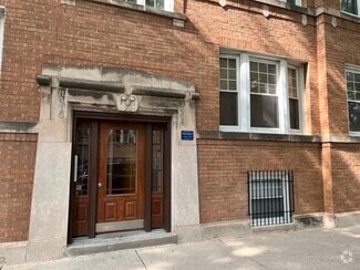 Building Photo - 3408 W Sunnyside Ave