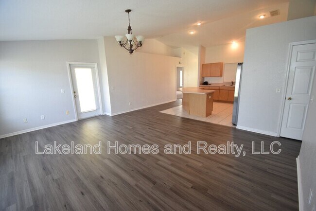 Building Photo - 106 Eagle Point Blvd