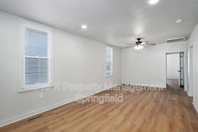 Foto del edificio - 750 S New Ave