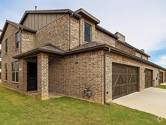 Building Photo - 929 Estelle Dr