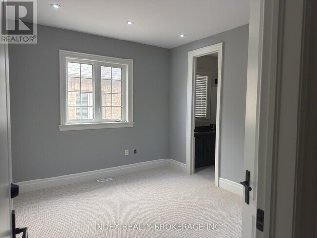 Building Photo - 24 Lloyd Sanderson Dr