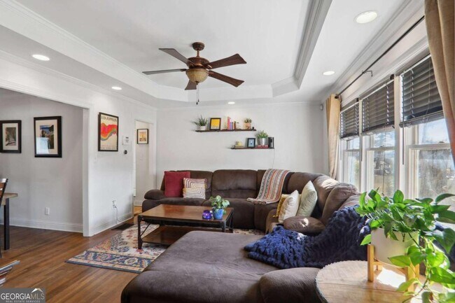 Foto del edificio - 2920 Midway Rd