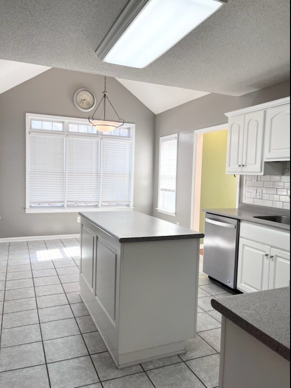 Foto del edificio - 1617 Hardwick Dr