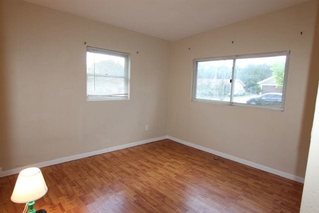 Building Photo - Orlando- 4 Bedroom 2 bathroom- 1295.00