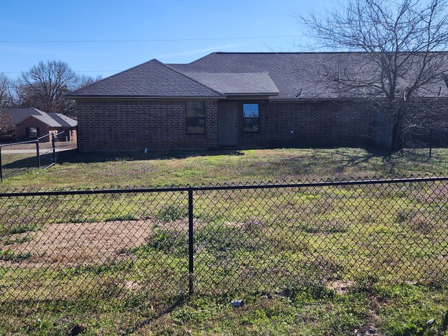 Foto del edificio - 13380 Country Meadow Ln