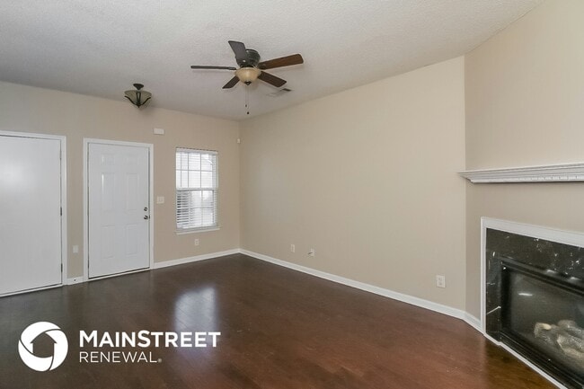 Foto del edificio - 378 Haverhill Ln