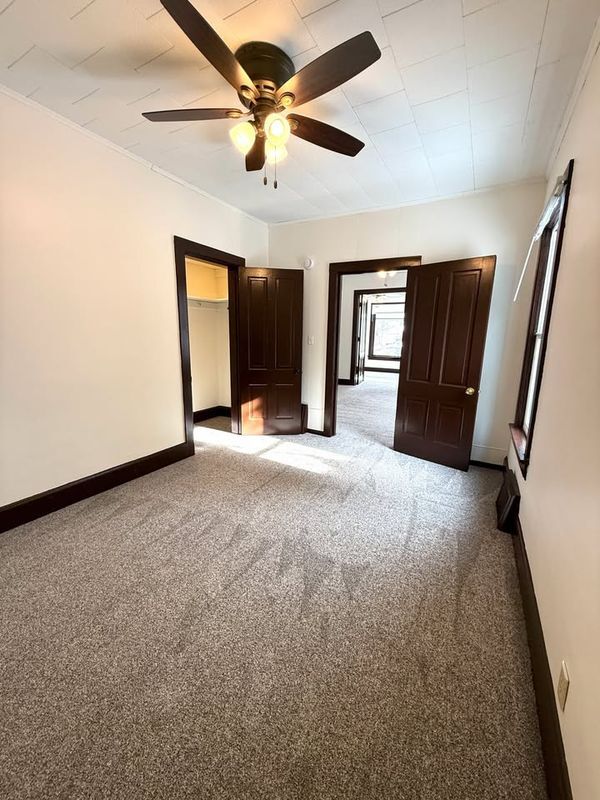 Building Photo - 752 McSorley St