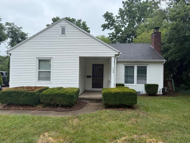 Building Photo - 140 Spartan Ave