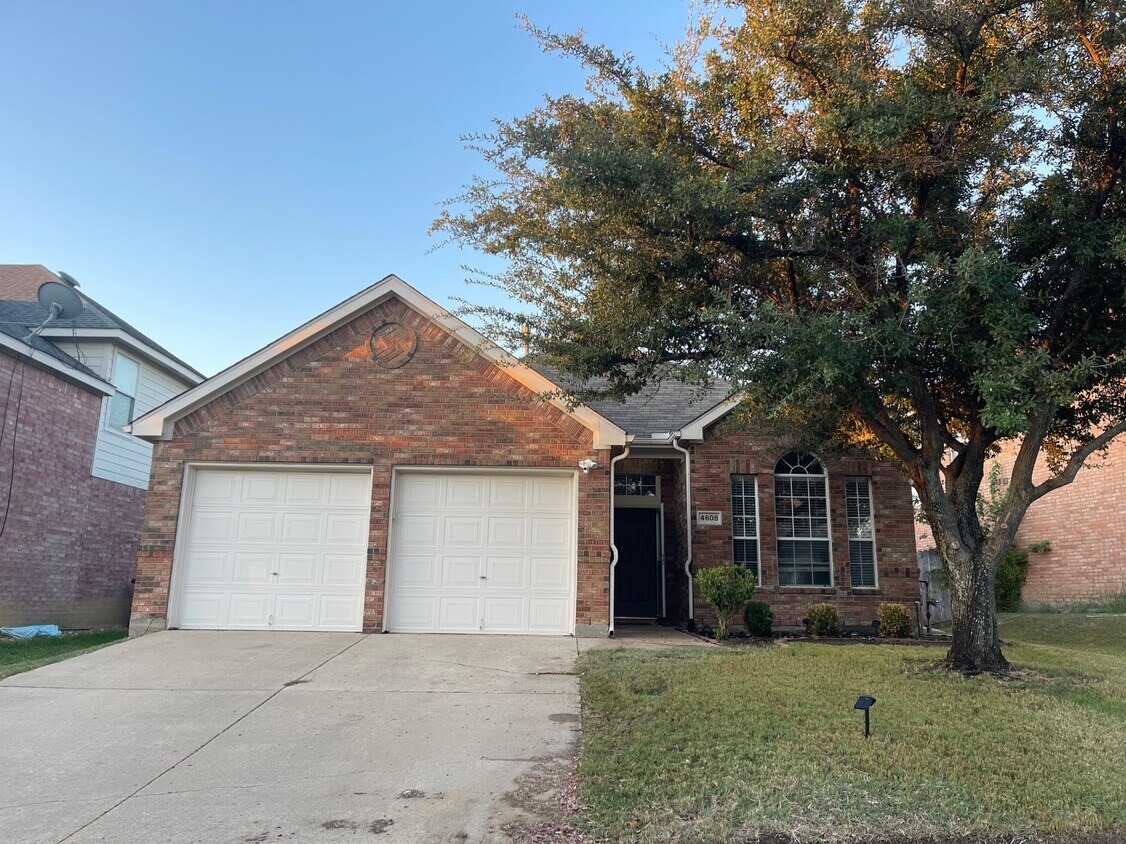 4608 Gila Bend Ln, Fort Worth, TX 76137 House Rental in Fort Worth