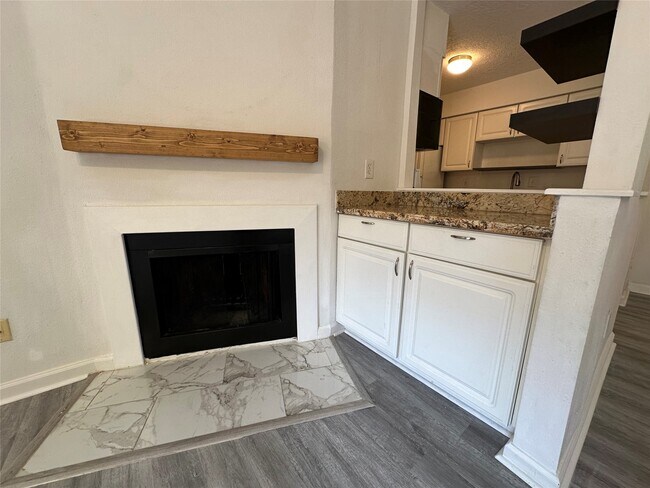 Foto del edificio - 2125 Augusta Dr