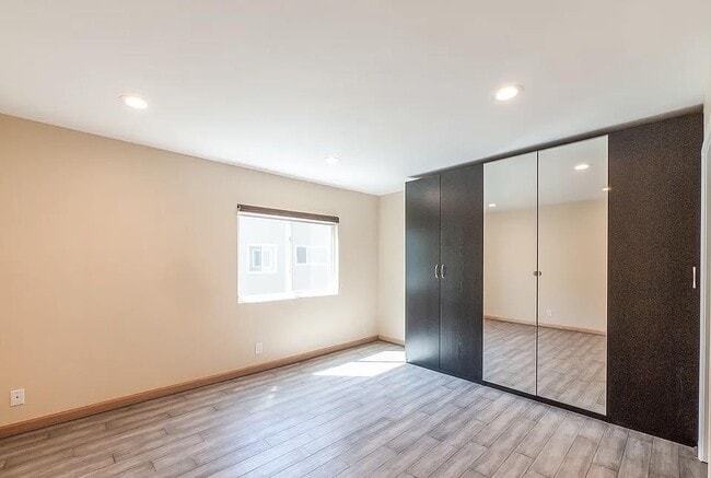 Foto del edificio - 4927 Indian Wood Rd