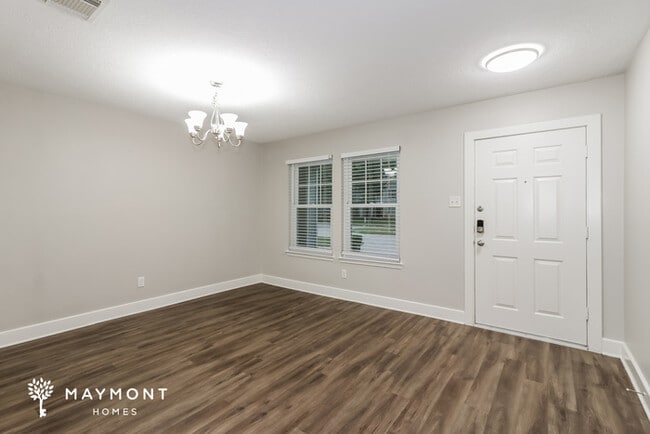 Building Photo - 21882 Pinewilde Ct