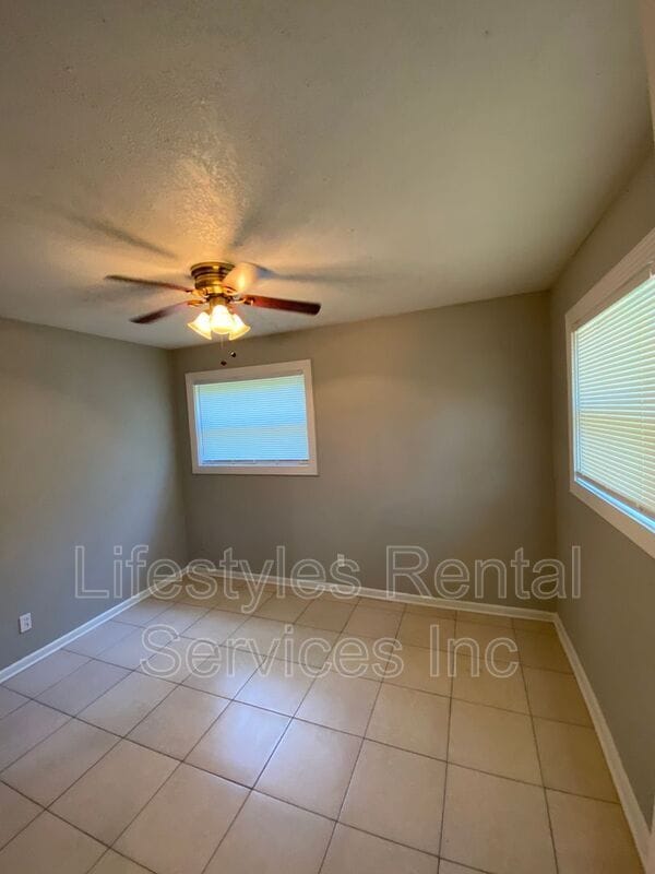 Building Photo - 6724 Cherbourg Ave S