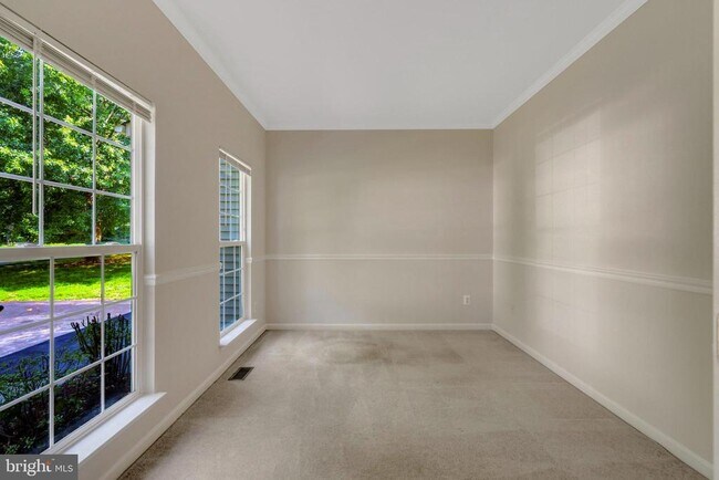 Foto del edificio - 8437 Summer Breeze Pl