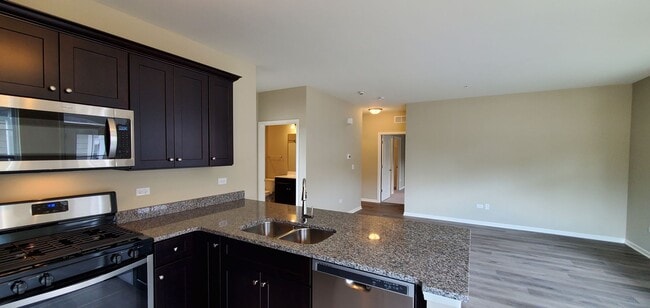 Building Photo - Emery Oak-2Br/2Ba Rental Home-First Floor,...