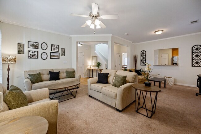 Foto del edificio - 4632 Liberty Square Dr