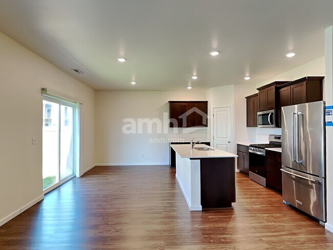 Foto del edificio - 2323 NW Matteo Dr