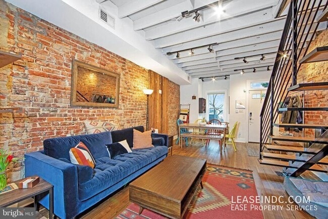 Foto del edificio - 1421 1st St NW