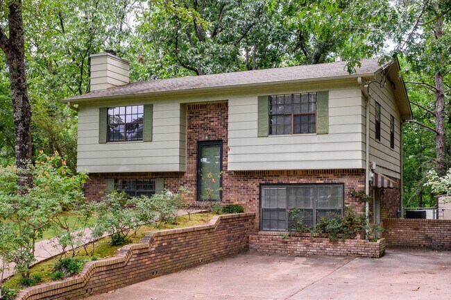 Foto del edificio - 3377 Cedarbrook Cir