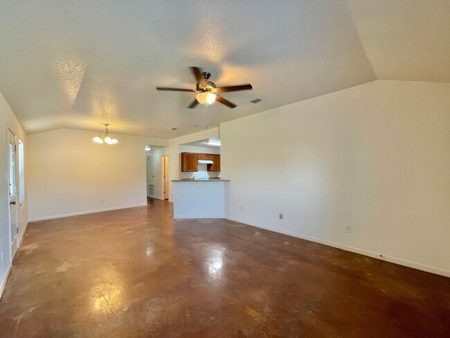 Foto del edificio - 3709 John Chisholm Loop