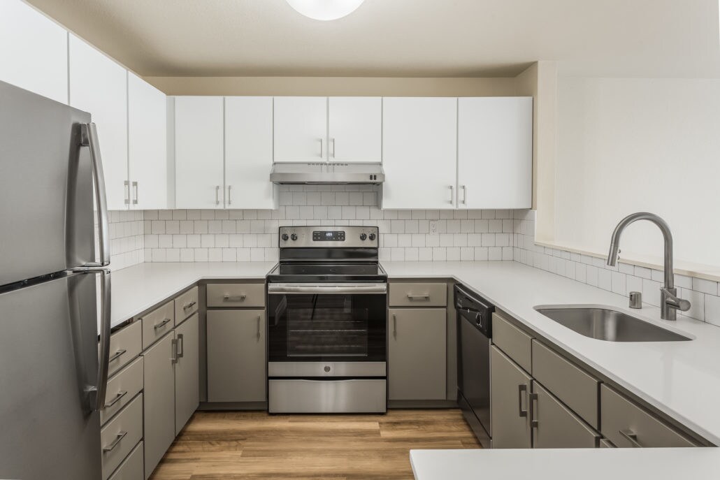 1130 N 115th St, Seattle, WA 98133