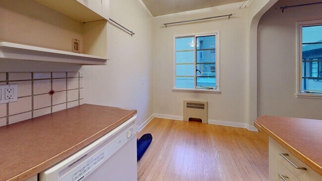 Photo du bâtiment - 2105 W 47th Ave